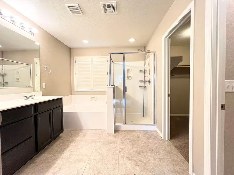 10530 Siesta Key St — Photo 14