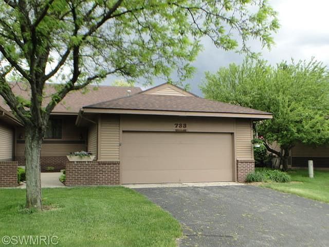 1st image of 733 Bradford Pl NE
