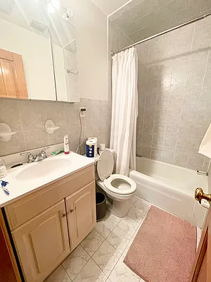 Rented by CNG Realty Management Corp | media 9