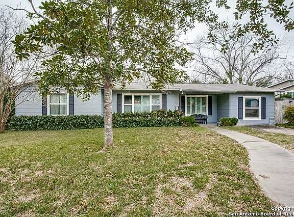 3rd image of 104 Seford Dr