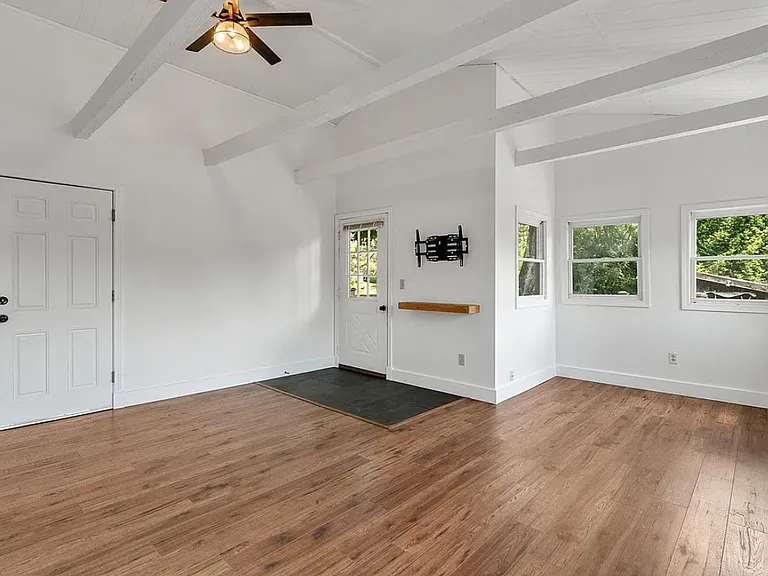502 Old Creamery Rd — Photo 13