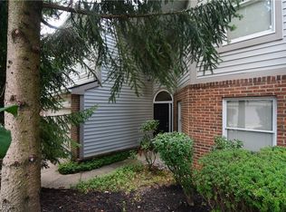 1850 Indian Hills Trl, Akron, OH 44313