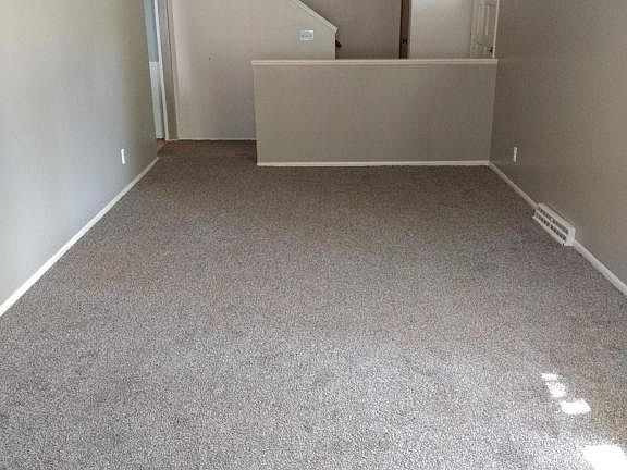 4th image of 2338 Rosewood Ave SE