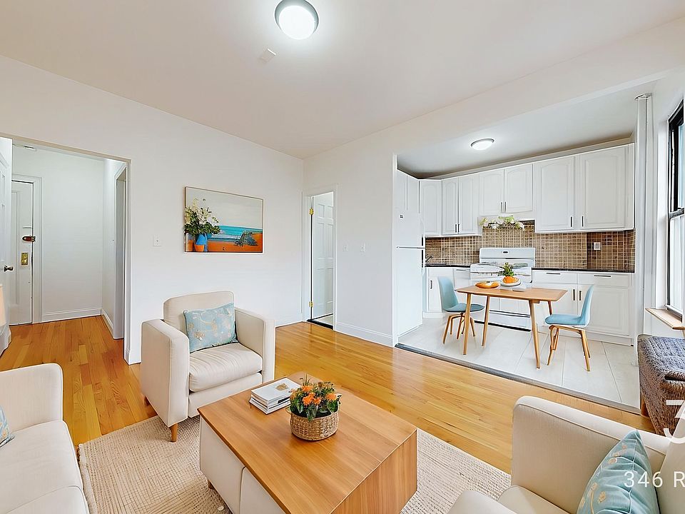 1st image of 3115 32nd St APT 14