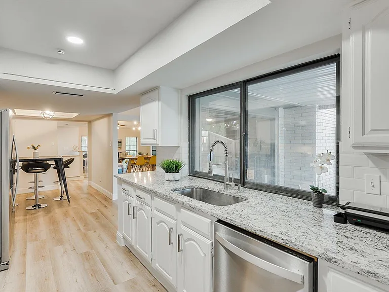 11622 Cotillion Dr — Photo 18