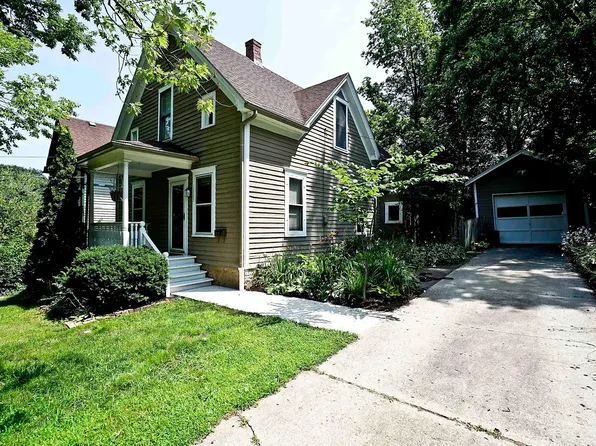 1005 C St, Rockford, IL 61107
