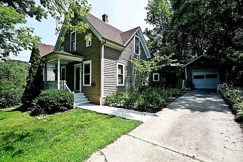 1005 C St Photo 1