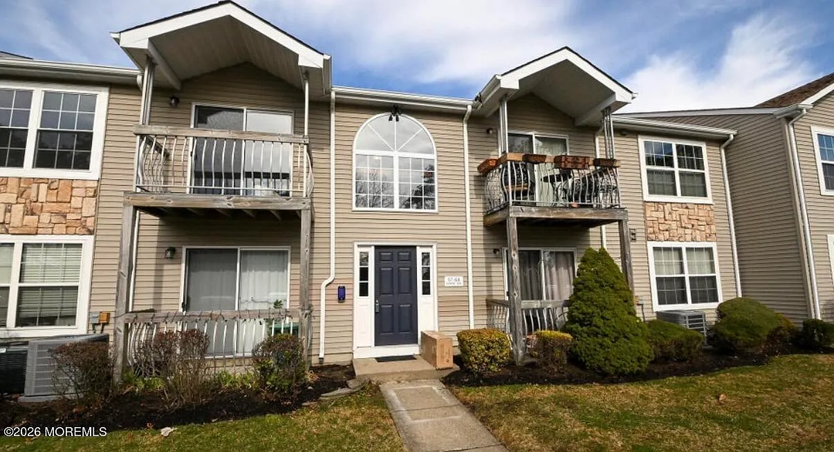 2 bed, 945 sqft, $2,850 — Photo 1