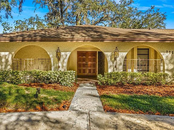 4th image of 1116 N Riverhills Dr