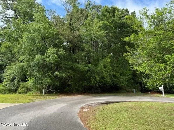 22 W High Bluff Dr Lot 22R, Hampstead, NC 28443