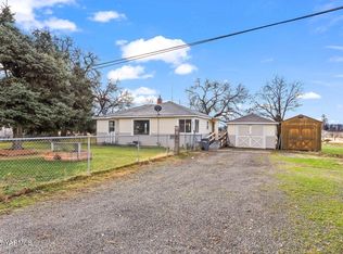 2012 Marsh Rd, Yakima, WA 98901
