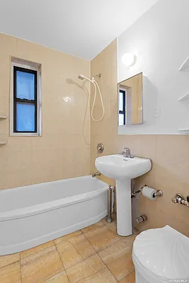 Sold by Empire Fine Homes | media 21