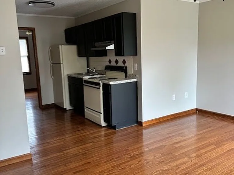 175 E Grande Ave — Photo 10