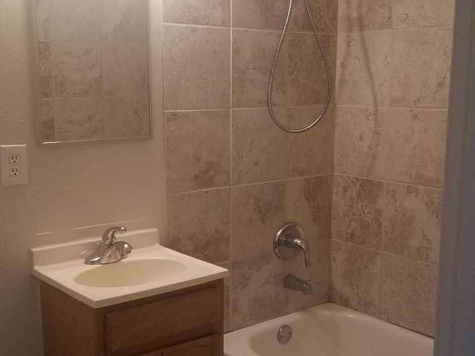 1st image of 644 Maple St