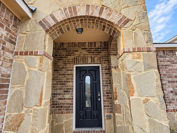 2nd image of 6507 Dayridge Ln