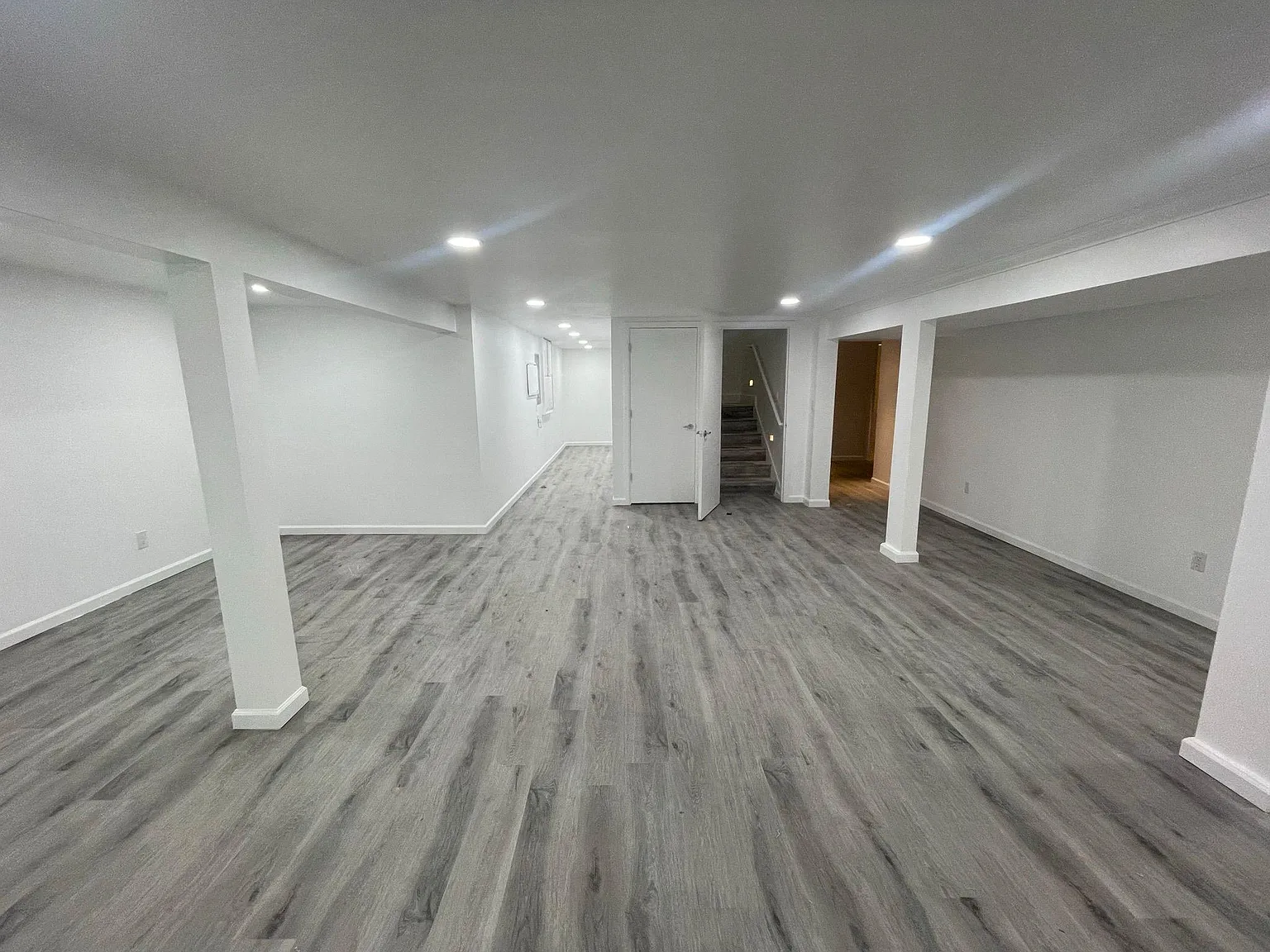 3 bed, 2920 sqft, $4,000 — Photo 2