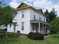 2nd image of 103 N Maple St