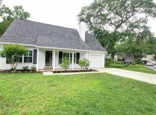 519 Castle Hall Rd, Mount Pleasant, SC 29464