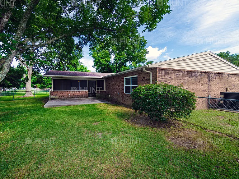 1420A Gemini Cir — Photo 3
