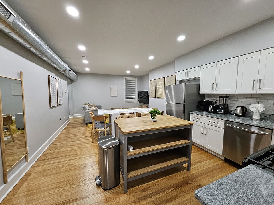 1st image of 709 Pine St #3