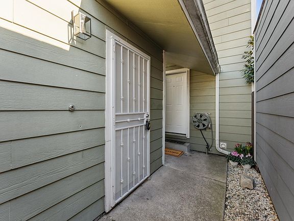 2nd image of 4706 San Pablo Dam Rd