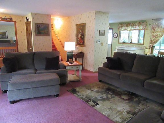 5th image of 103 Hillcrest Dr