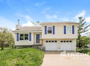 8835 NE 73rd Ct, Kansas City, MO 64158