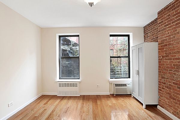 2nd image of 309 E 76th St #1EE