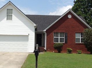 1070 Meadow Walk Ave, Lawrenceville, GA 30044