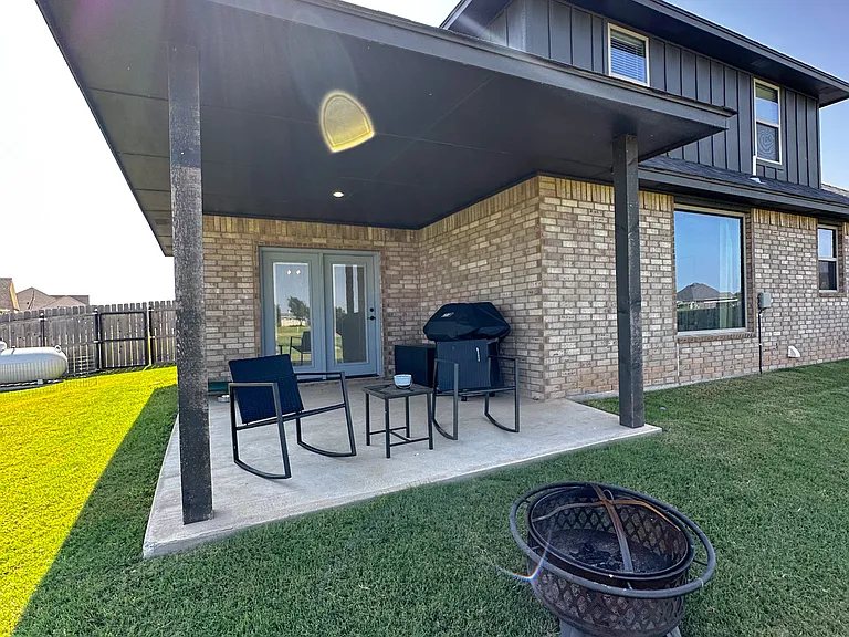 1035 Greenview Dr — Photo 27