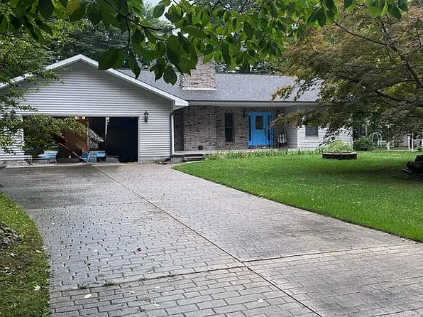 2419 West Dr, Tawas City, MI 48763