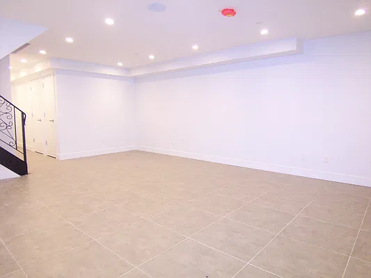 Rented by Oxford Property Group | media 12