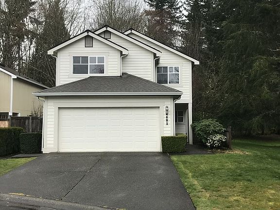 2nd image of 4521 Remington Ln SE