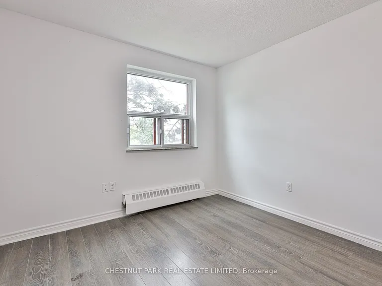 900 Glen St #218 — Photo 23