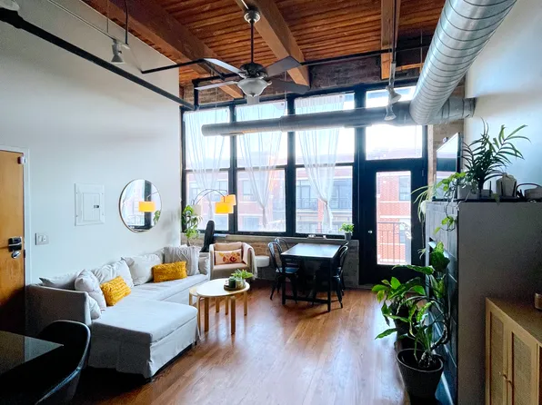 1500 W Monroe St APT 420, Chicago, IL 60607
