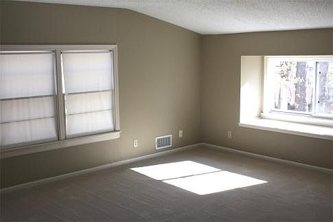 4th image of 9439 Connell Dr