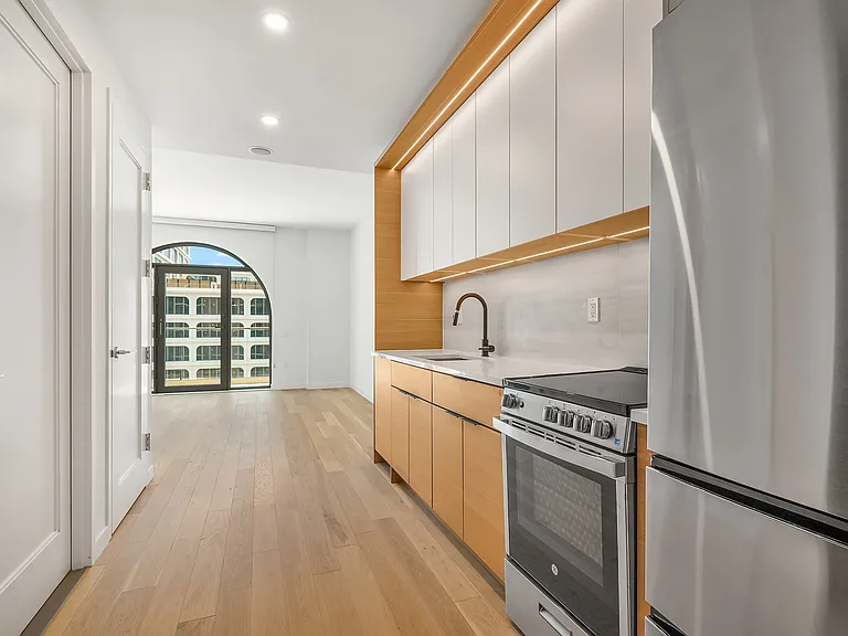 395 Carroll St #A613 — Photo 3