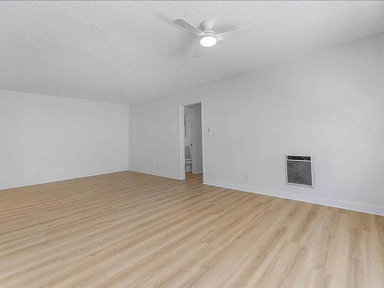 1626 Pine Ave #N — Photo 3