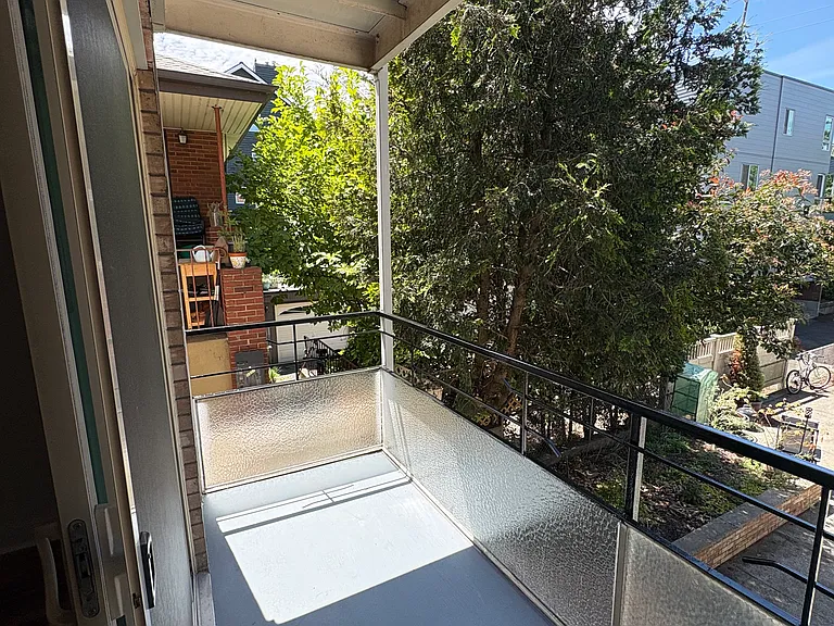 2345 Minor Ave E #9 — Photo 18
