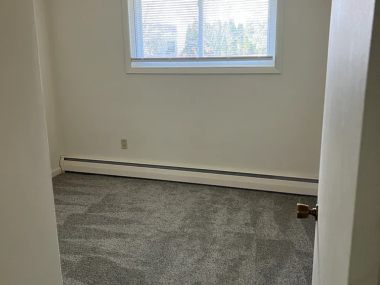 280 Cherry Ln — Photo 8