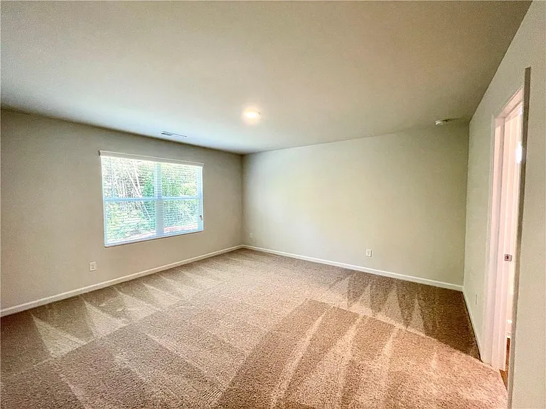 667 Summerwood Ln — Photo 15