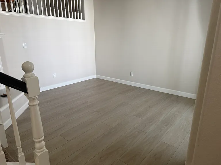 28221 Canterbury Ct — Photo 4