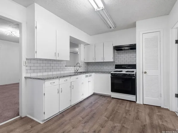 123 Haby Dr, San Antonio, TX 78212