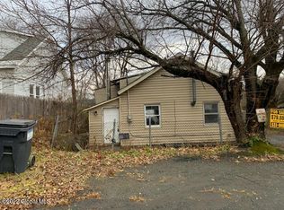 321 Oakhurst St, Troy, NY 12182