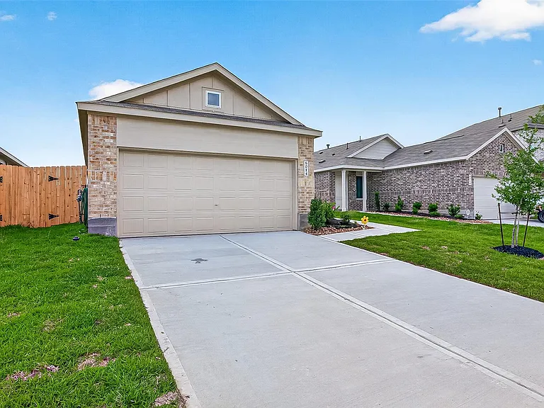 6014 Sherman Lakes Dr — Photo 3