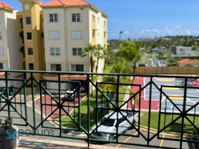Royal Palm (Condominio) — Photo 3