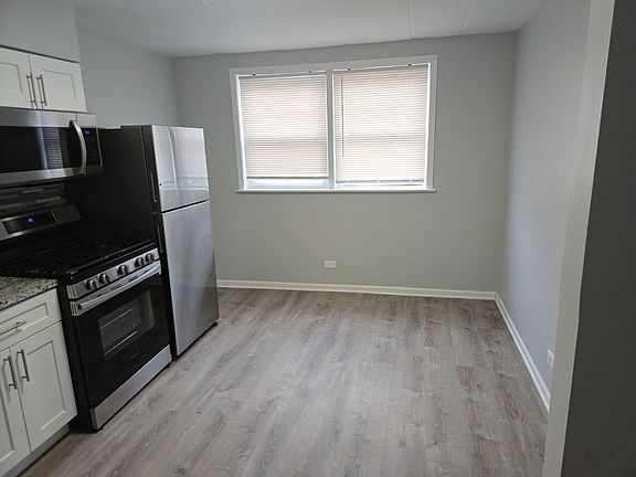 5th image of 446 N Ardmore Ave #Gd