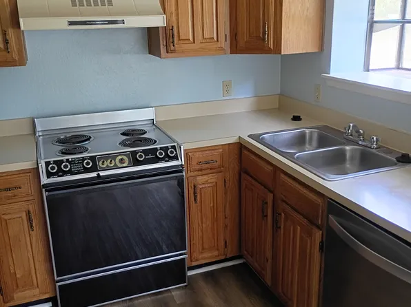 5454 Financial Plz APT 13-C, Shreveport, LA 71129