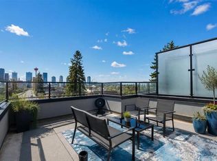 67 N 30th Ave SW, Calgary, AB T2S 0P4