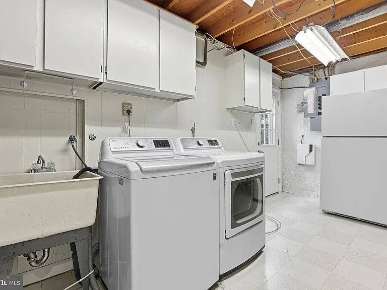 5023 King Richard Dr — Photo 22
